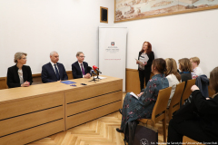 1_03-AM9I0372-1-1-2m