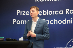 AI-dzien1-63m